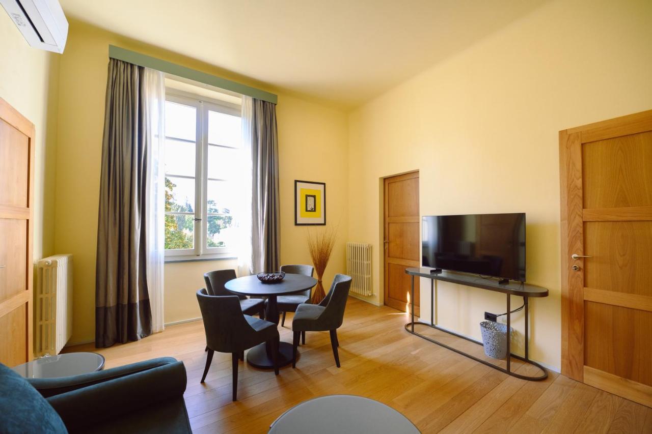 Palazzo Froussard B&B And Living Lukka Zewnętrze zdjęcie